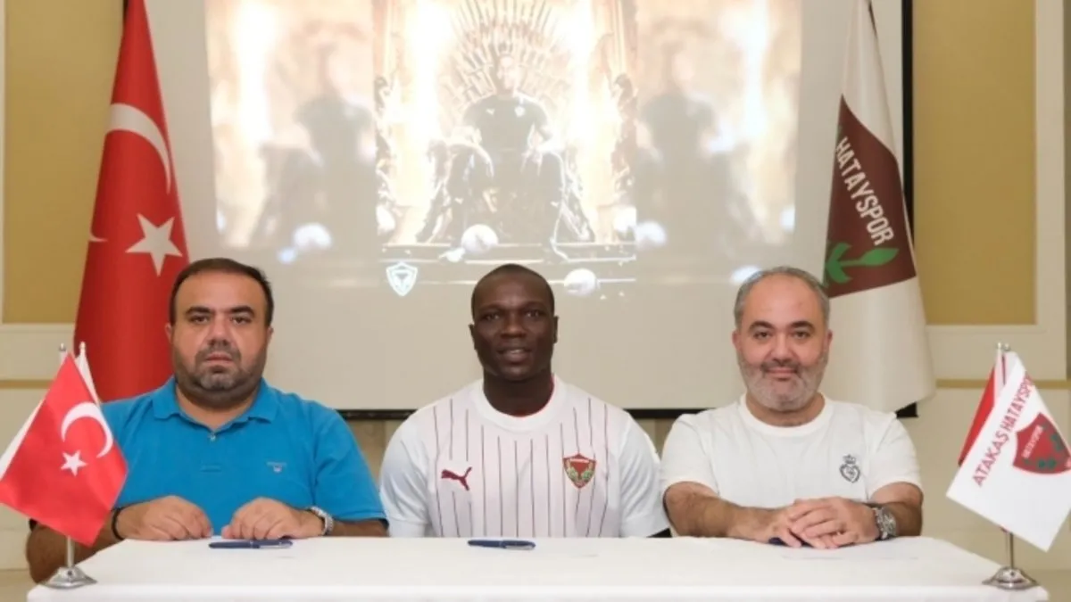 Vincent Aboubakar, Hatayspor’a imzayı attı