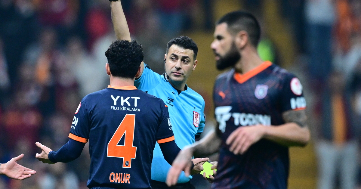 Mesut Altan: Hakem görmedi ya da görmek istemedi”